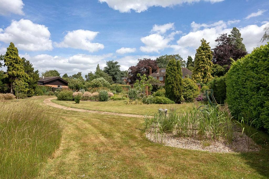 Golf Lane Church Brampton Northampton 21